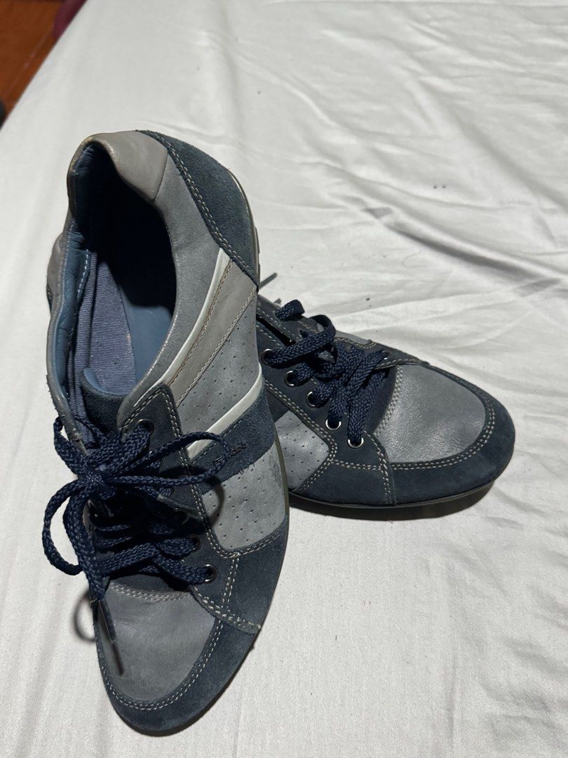 Geox leather sneakers for men. (Category: Sneakers) located in Santa Ana. Submitted by bencastro071 (Listing ID 1364518451, Image 2). Description: Good condition. No issues, just some sign of use only. .