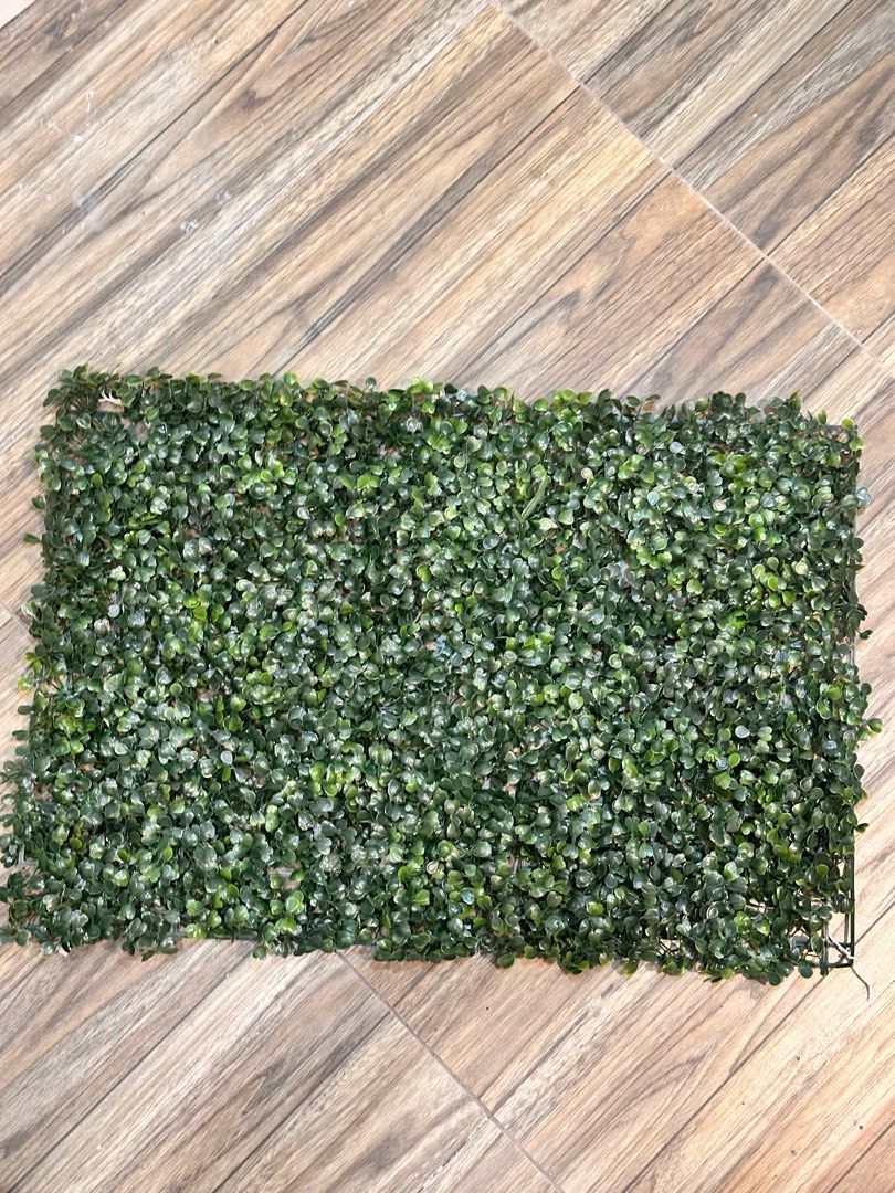 Grass Mat Artificial (Category: Artificial Plants & Flowers) located in Caloocan City. Submitted by grey_sells (Listing ID 1364471219, Image 1). Description: 6 pcs 40x60 cm Fake Grass .