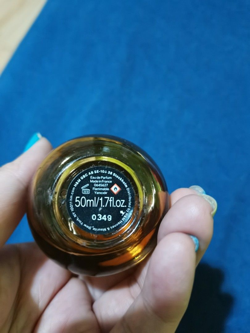 H&m (Category: Fragrance & Deodorants) located in Marikina City. Submitted by everything4less (Listing ID 1364534025, Image 3). Description: nagspray lang ng isa pero hindi ko bet ang scent padala lang from London.