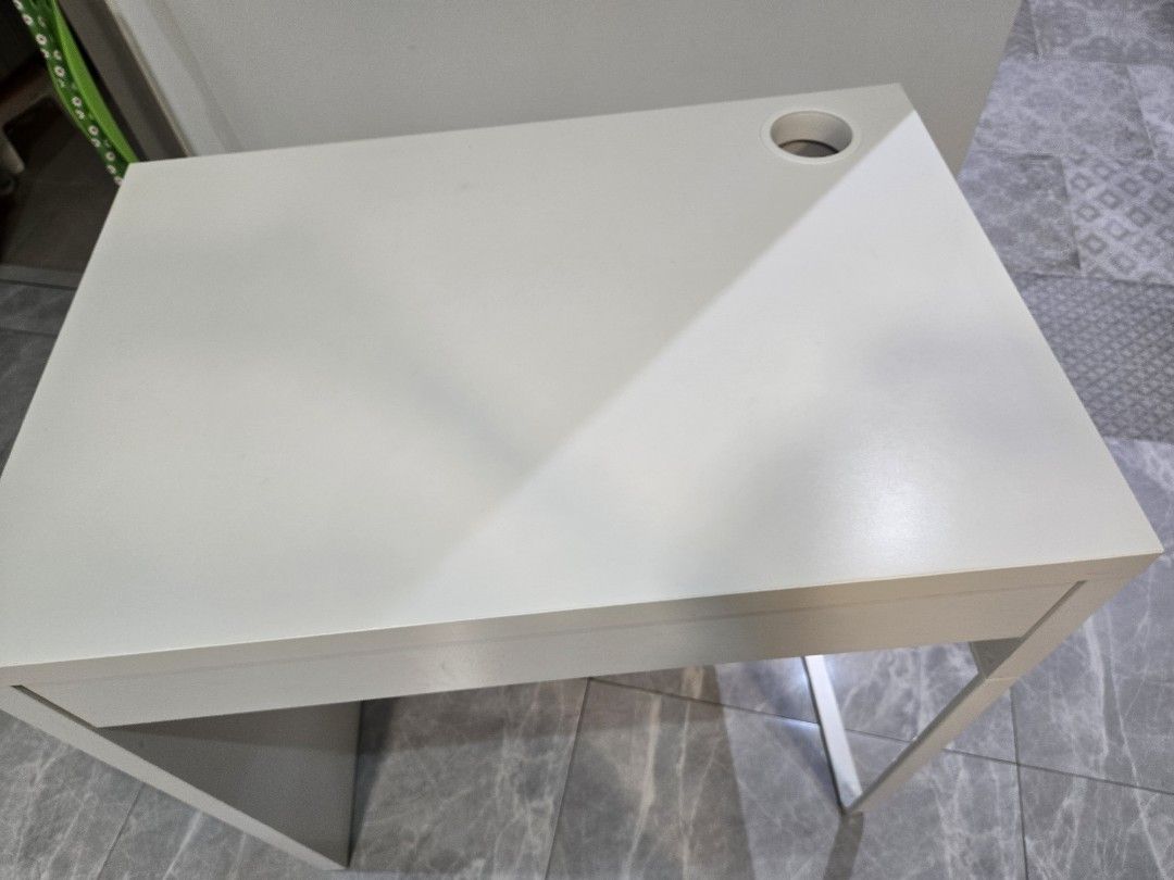 IKEA Study Table (Category: Tables & Sets) located in Singapore. Submitted by wanwan150609 (Listing ID 1361914673, Image 3). Description: .