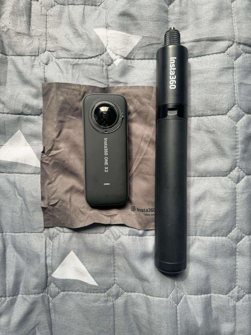 Insta 360 X2 (Category: Cameras) located in Manila. Submitted by jennyfindsph (Listing ID 1364468898, Image 2). Description: Pwede sa maarte. Can haggle but no to low ballers..