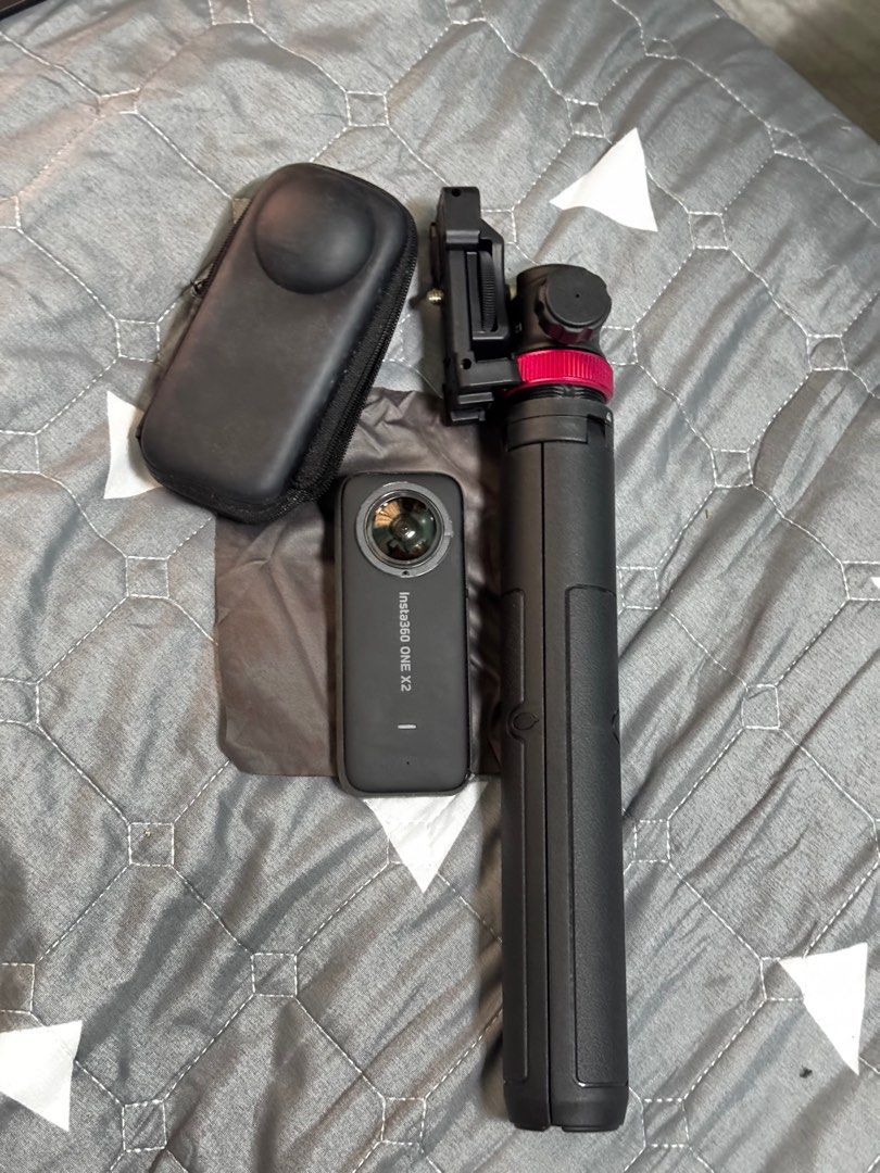 Insta 360 X2 (Category: Cameras) located in Manila. Submitted by jennyfindsph (Listing ID 1364468898, Image 1). Description: Pwede sa maarte. Can haggle but no to low ballers..