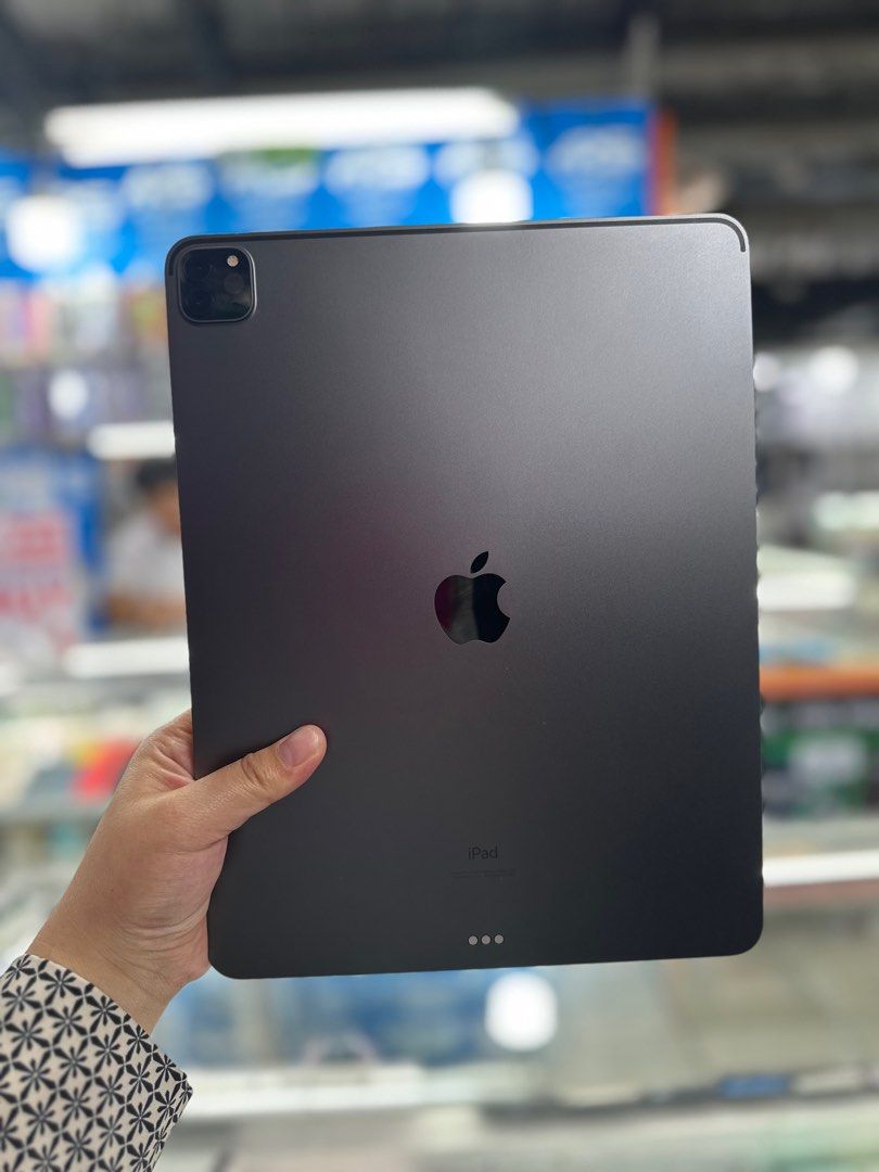 ipad pro 12.9 256gb wifi only 4rthgeneration (Category: iPad) located in San Juan City. Submitted by jalailahmamosaca (Listing ID 1364541189, Image 1). Description: ipad pro 12.9 256gb wifi only 4rthgeneration good battery good lcd good thruetone no issue inclusion case tempered Open for COD/COP + SF Manila area (sameday delivery) Province area (via LBC) required DP to avoid cancellations Physical store: Greenhills Shopping Center, 2ndfloor Conta