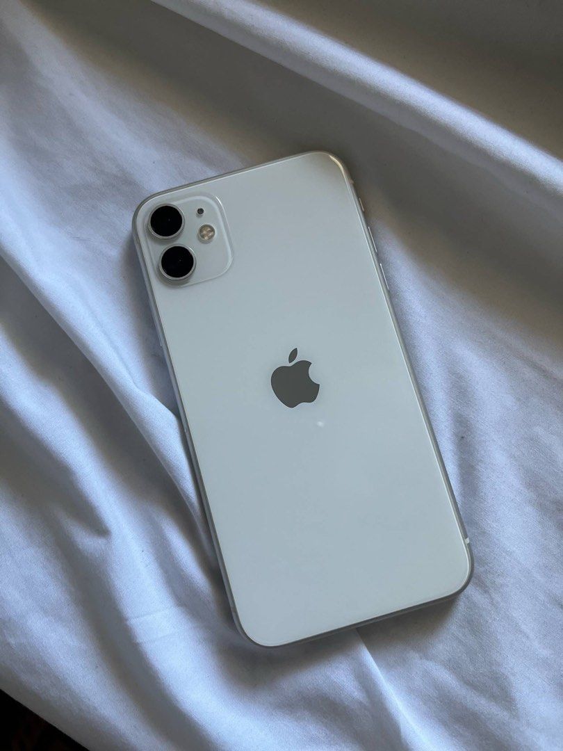 Iphone 11 64gb (Category: iPhone 11 Series) located in Manila. Submitted by nicefab (Listing ID 1364550182, Image 1). Description: Iphone11 64GB (white) FOR SALE RFS: extra phone Slightly Negotiable ✅Super kinis, minimal flaws. ✅Not abused. Utilized mainly for communications purposes and picture-taking only. ✅Bought brand new. ✅ Original open-line (not factory unlocked). ✅Lady owner For further inquiries, send me a message.💌.