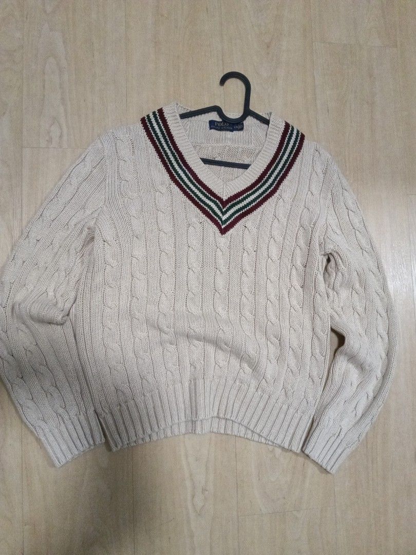 Polo Ralph Lauren V Sweater (Category: Coats, Jackets and Outerwear) located in Singapore. Submitted by riftpunggol (Listing ID 1364543788, Image 2). Description: vintage piece fits size M to L 165 cm and above fits ok Price back to original.