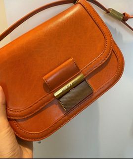 （分類：）位於 。 由 dd20201 提交（商品編號 1364417994，圖片 1）。簡介： 。