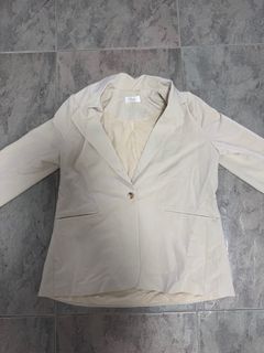 (Category: ) located in . Submitted by qsw_clothes (Listing ID 1364460259, Image 1). Description: .