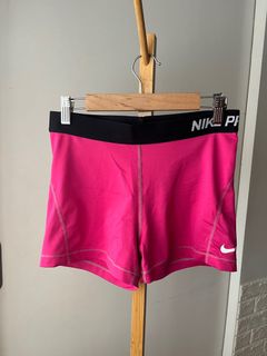 (Category: ) located in . Submitted by anges_closet (Listing ID 1364482512, Image 1). Description: .