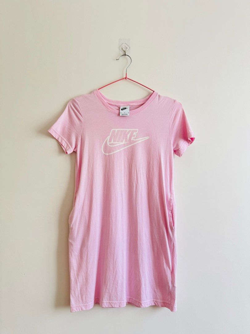 NIKE TSHIRT DRESS (Category: Dresses) located in Cagayan de Oro. Submitted by declutter1s1 (Listing ID 1364455845, Image 1). Description: OG NIKE TSHIRT DRESS WITH COMPLETE TAGS.