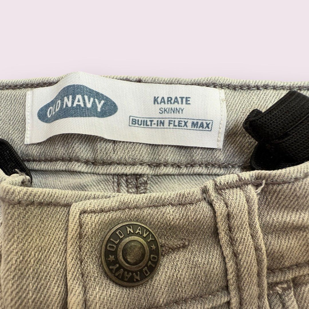 Old Navy skinny jeans 5yo (Category: Babies & Kids Fashion) located in Quezon City. Submitted by valll (Listing ID 1364407118, Image 3). Description: 🛑Click and READ all product details. 📍Old Navy skinny jeans 5yo 📍Size: 5yo kids 📍PHP 300 (Brand new Old Navy pants are priced at PHP 1450) 📍Condition: Lightly Used. 📍First owner. 📍Handwashed. Sun dried. 📍Never machine-washed and never machine dried. 📍As is whereis. What you see is what you 