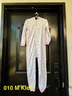 (Category: ) located in . Submitted by happyeight (Listing ID 1364433576, Image 1). Description: .