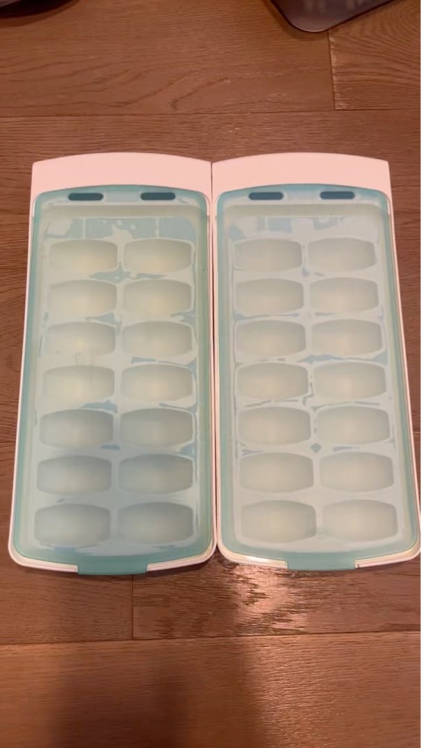OXO No-Spill Ice Cube Trays, Furniture & Home Living, Kitchenware ...