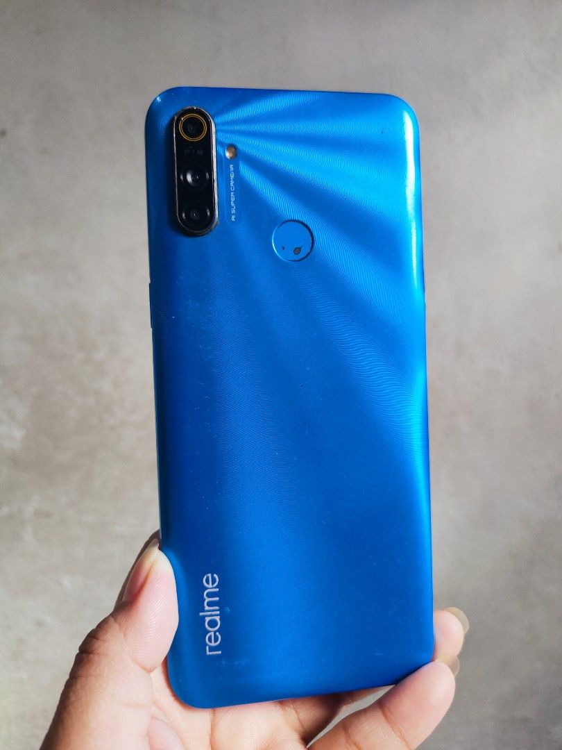 REALME C3 (Category: Realme) located in Quezon City. Submitted by chel2704 (Listing ID 1364449675, Image 2). Description: REALME C3 UNIT ONLY 6.5 INCHES 3GB RAM 32GB ROM 4G LTE 5000MAH MAKUNAT BATTERY WITH FINGERPRINT HELIO G70 ANDROID 10 NO ISSUE MALIBAN SA SCRATCH SA SIDE AT BACKCASE..