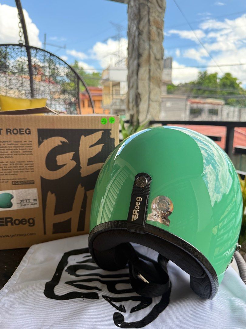 Roeg Classic helmet in Dusty Jade Medium (Category: Helmets and other Riding Gears) located in Quezon City. Submitted by jenibon9 (Listing ID 1364425829, Image 2). Description: Slightly used RoEg classic half face helmet Dusty Jade - rare color comes with Roeg peek visor Size Medium Smells like new / used for 2 to 3x only San juan / Sta mesa meet ups .