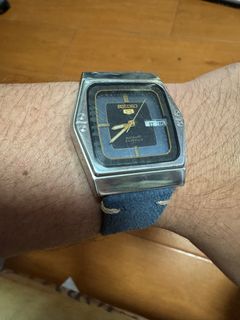 （分類：）位於 。 由 watchloves 提交（商品編號 1364527314，圖片 1）。簡介： 。