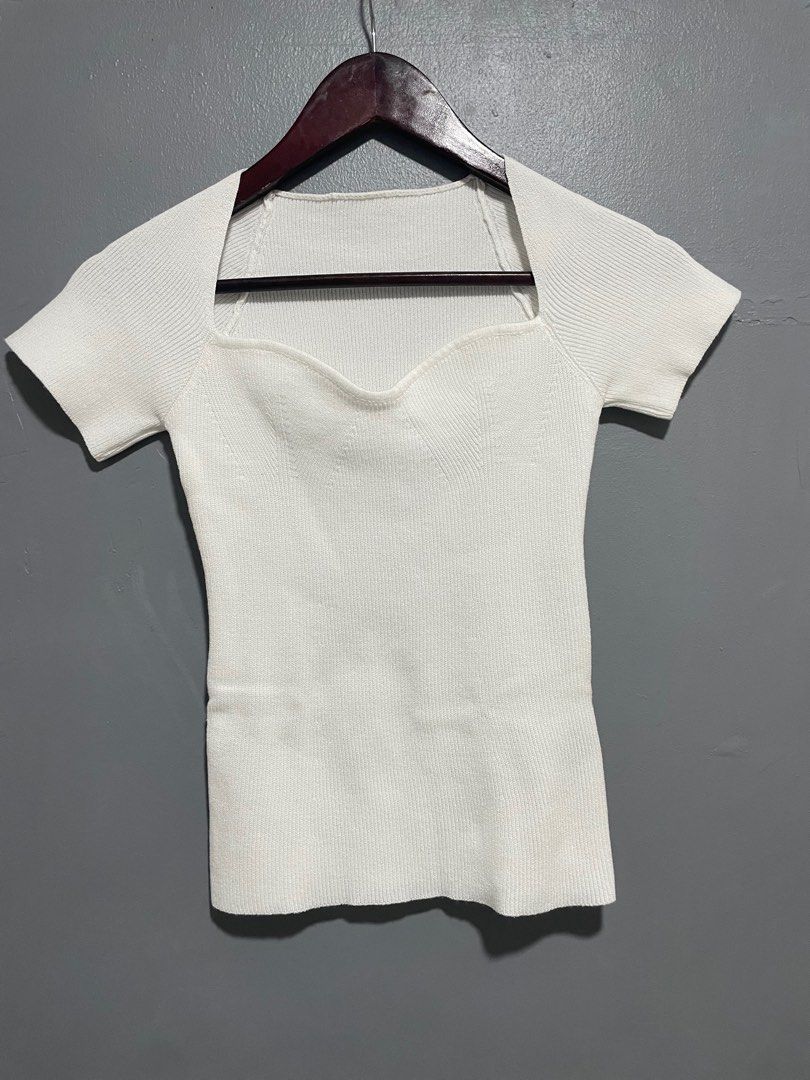 Shein Dazy White knitted Top (Category: Blouses) located in Davao. Submitted by MahLiRa (Listing ID 1364504305, Image 1). Description: Shein Dazy Knitted Top • Medium Size • Like New Condition • knitted • RFS: decluttering .