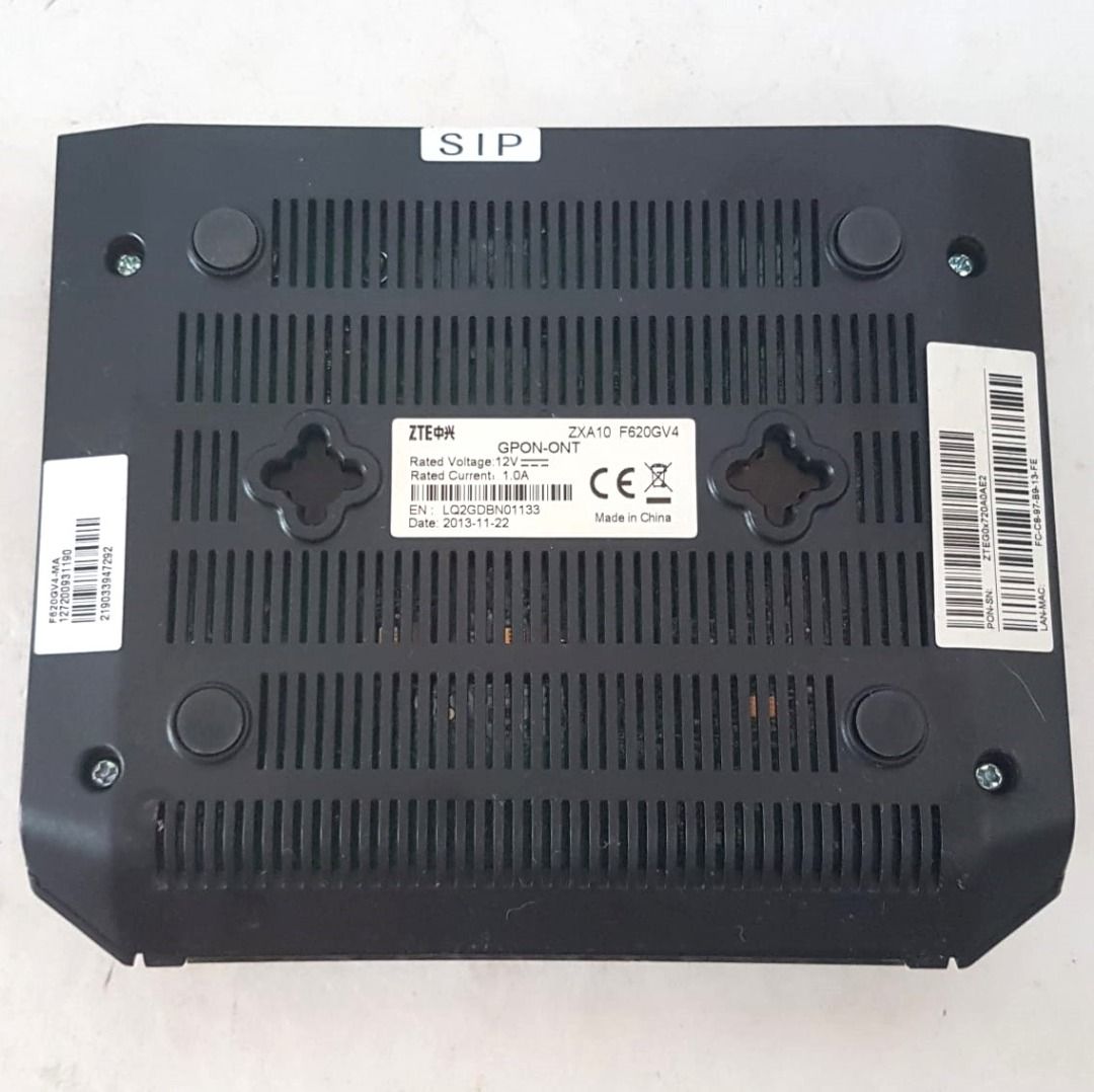 Singtel modem optical network terminal, ZTE Router Modem, Model ZXA10 ...