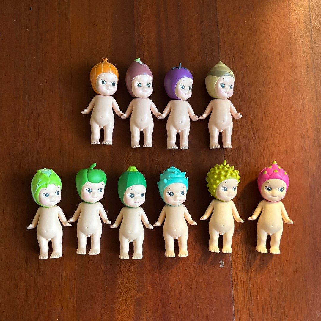 TAKE ALL Sonny Angels assorted (Category: Vintage Collectibles) located in Pasig City. Submitted by tempera (Listing ID 1364488606, Image 3). Description: Assorted sonny angels, unrefined (no box and foil) and refined (with box and foil). **pic looks like yellowing on the items on the right, but it’s sunlight, no yellowing on actual items. A few marks that may be cleaned off are visible. Feel free to message for more photos. Bamboo shoot - sold T