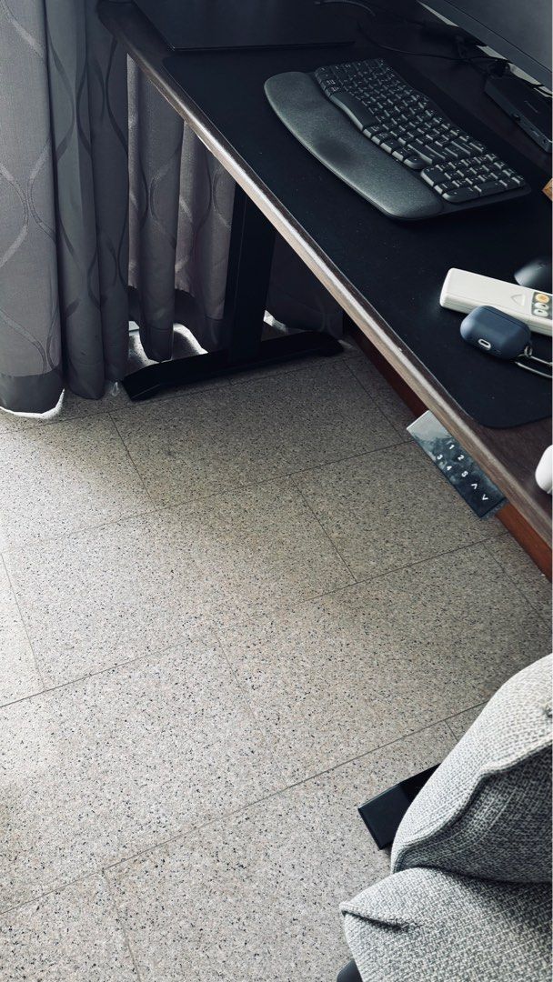 Standing automatic computer desk65075102034049112