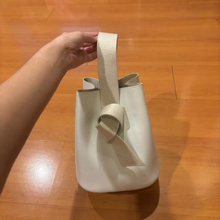 (Kategori: ) berada di . Dikirim oleh belanja.punya.saudara (ID iklan 1364527333, Gambar 1). Deskripsi: .