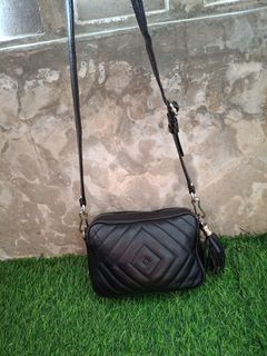 (Kategori: ) berada di . Dikirim oleh moshimoshithrift (ID iklan 1364514947, Gambar 1). Deskripsi: .