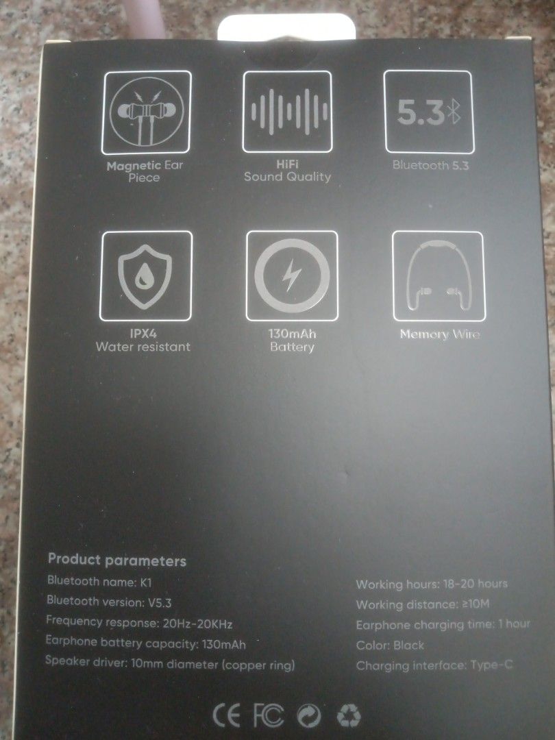 Tech Life Bluetooth Enabled Earpiece Bands (Category: Headphones & Headsets) located in Singapore. Submitted by subpreenar (Listing ID 1364431232, Image 2). Description: As good as new (waterproof) Clip on, set (takes 3- 3.5h to fully charging) 130mAh battery Bluetooth function working nicely.