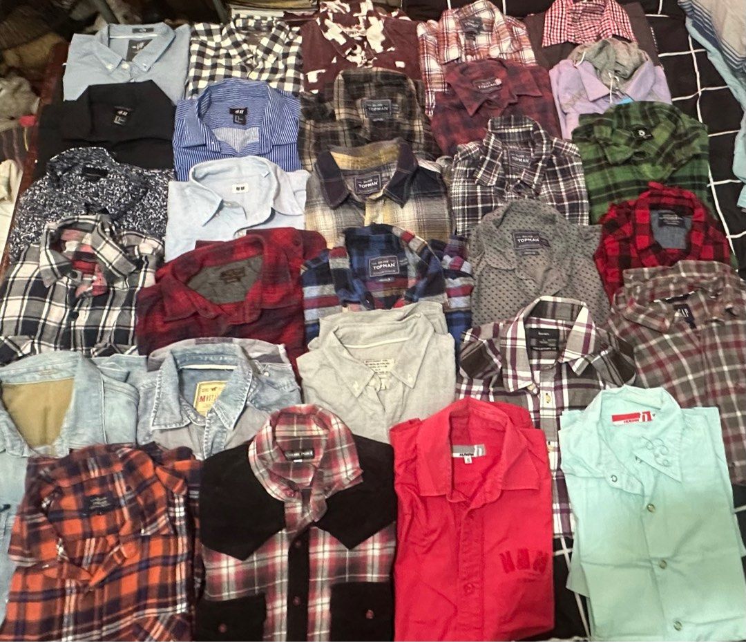 Topman Limited longsleeves polo (Category: Formal Shirts) located in Manila. Submitted by galangang86083 (Listing ID 1364471691, Image 3). Description: Declutering (cleaned out the cabinet) Item has been in the cabinet for atleast 6 years Needs washing If youre interested in getting more items prices can be negotiated Pick up in Makati, shipping fee will be shouldered by buyer Can do meet up within Makati for sure buyers and if youre getting seve