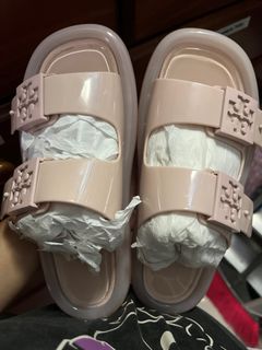(Category: ) located in . Submitted by joycee_yap (Listing ID 1364494329, Image 1). Description: .