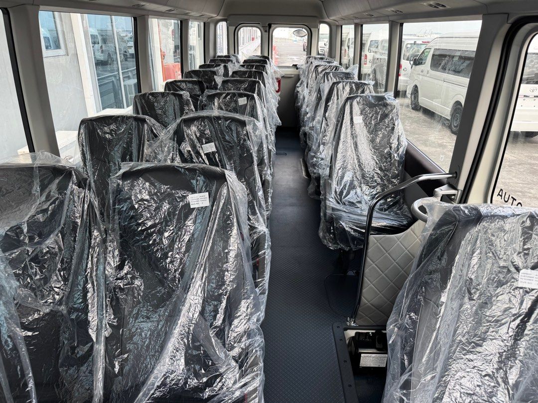 Toyota Coaster 23-Seaters Bus Auto62872683438978114