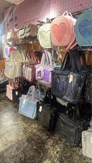 （分類：）位於 。 由 kpop.123456789._ 提交（商品編號 1364565828，圖片 1）。簡介： 。