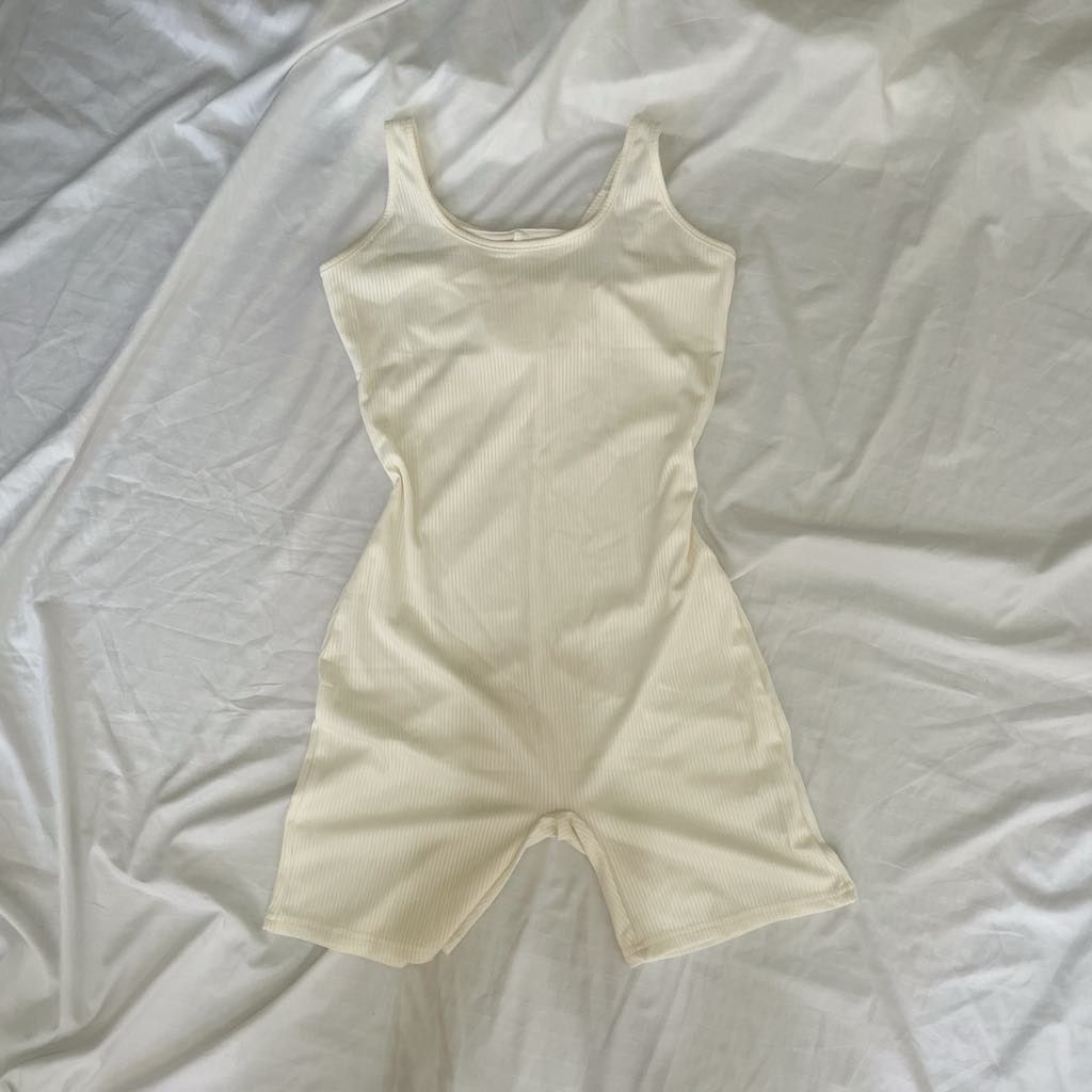 White ribbed tank top with racerback playsuit (Category: Undergarments & Loungewear) located in Quezon City. Submitted by HannoCollection (Listing ID 1364487537, Image 2). Description: Never been used. Freesize, but best fits M to semi-large frames Waistline: 27 inches Length (from shoulder): 32 inches ✔️ ACTUAL PHOTOS POSTED ✔️ COD Available (with additional 10% fee) ✔️ MOP: GCash or Landbank, ꜱʜᴏᴘᴇᴇ checkout (SCO for delivery) ✔️ same day deliv