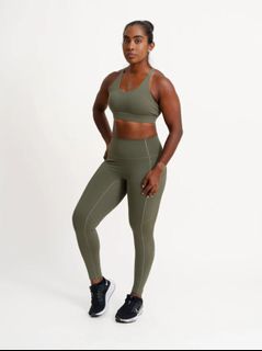 (Category: ) located in . Submitted by dailywears7 (Listing ID 1364568014, Image 1). Description: .