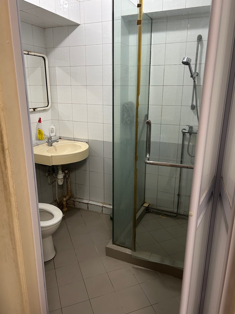 (Category: ) located in . Submitted by paz_glenn (Listing ID 1361598274, Image 1). Description: .