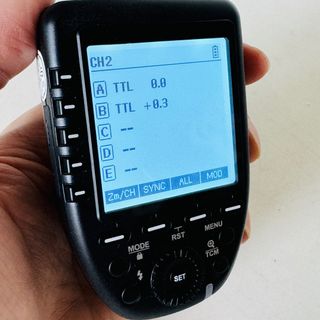 （分類：）位於 。 由 riverb 提交（商品編號 1361540480，圖片 1）。簡介： 。