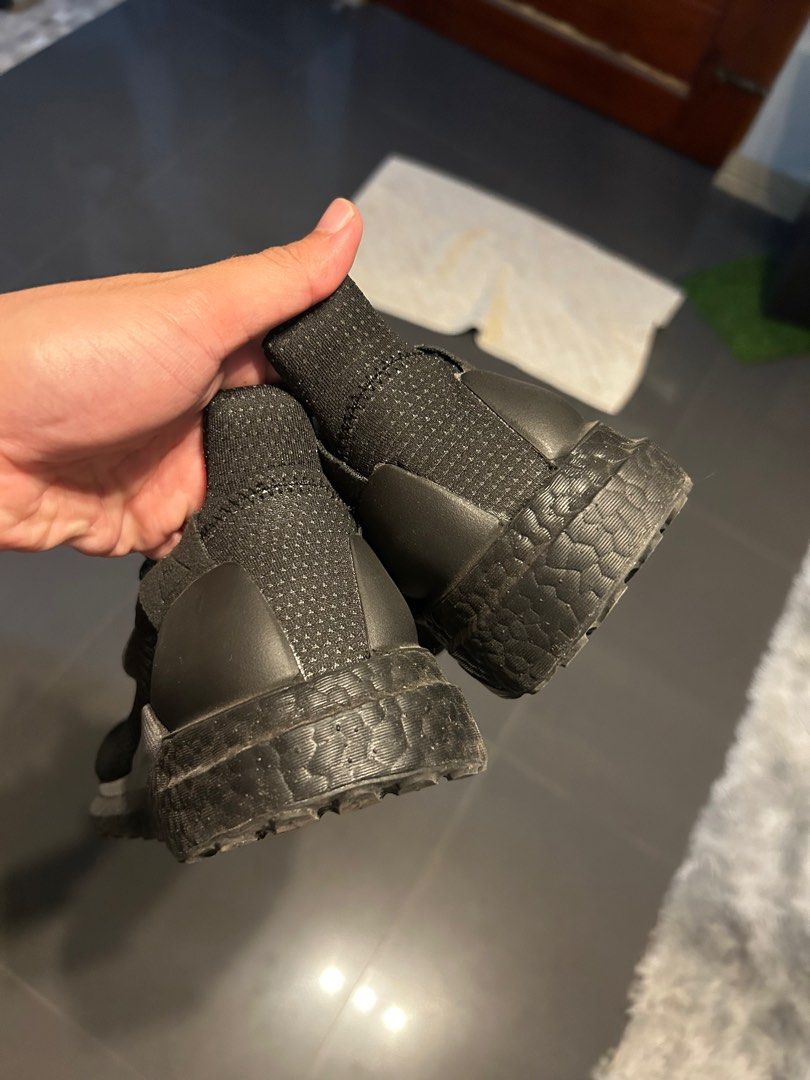 Adidas Solar HU x Pharrell Williams (Category: Sneakers) located in Quezon City. Submitted by jaypee.abergas (Listing ID 1361576924, Image 3). Description: Used twice only No issue Can pass as deadstock Sz 7.5 mens / 25.5cm Fits 7-8mens Dm me .