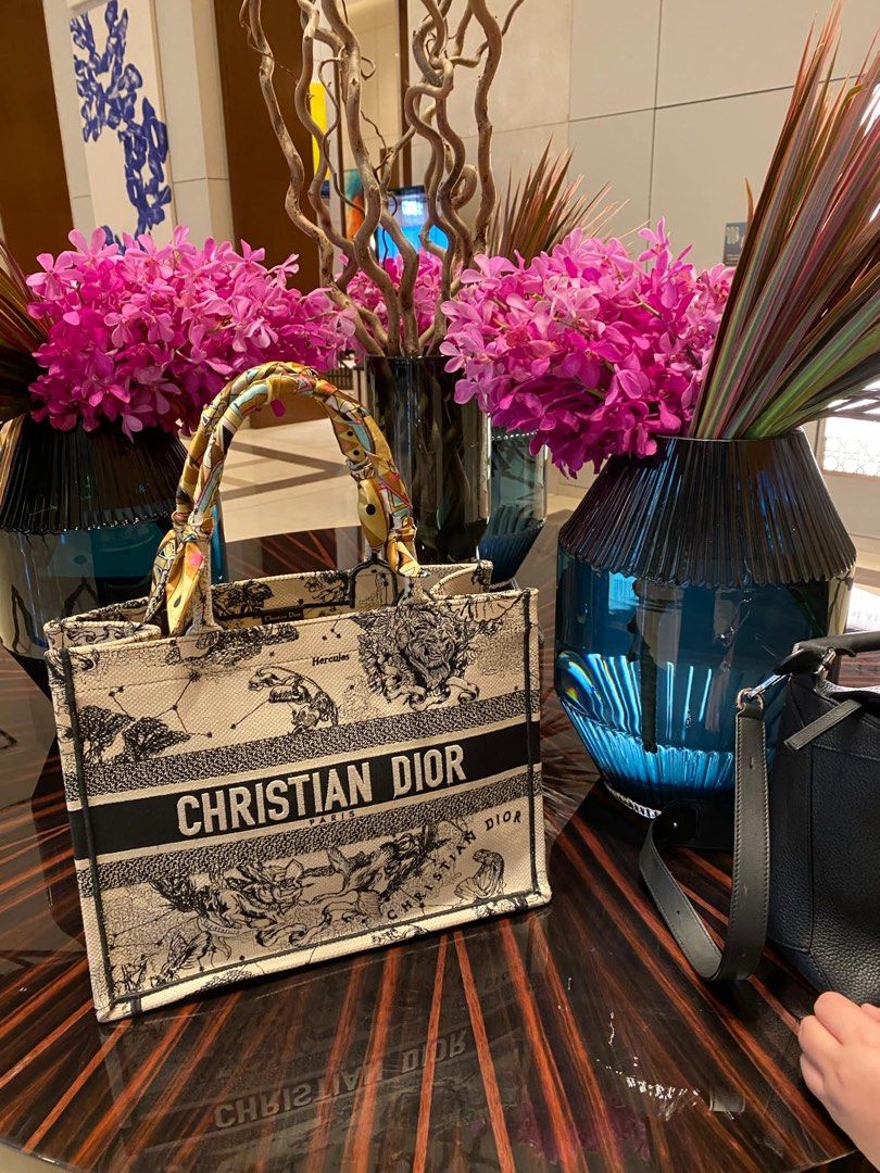 FAST BREAK Auth DIOR BOOK TOTE MEDIUM (Category: Luxury Bags & Wallets) located in Manila. Submitted by whemc (Listing ID 1361601001, Image 2). Description: Complete with box and dustbag.