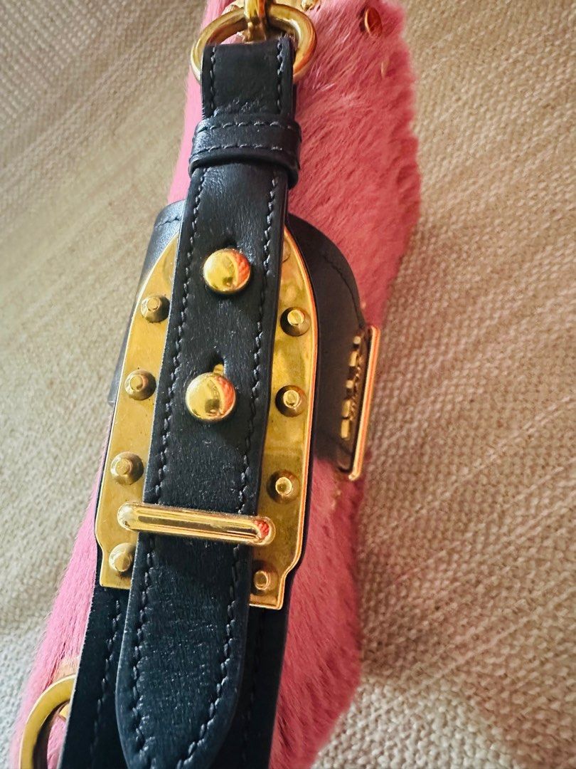Authentic Prada Bag (Category: Luxury Bags & Wallets) located in Cainta. Submitted by qualityyetaffordable (Listing ID 1361522130, Image 2). Description: Original price 200k Bought in Dubai .