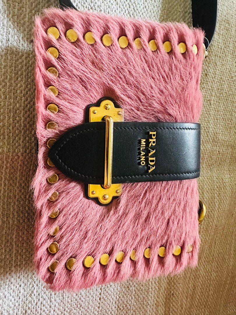 Authentic Prada Bag (Category: Luxury Bags & Wallets) located in Cainta. Submitted by qualityyetaffordable (Listing ID 1361522130, Image 1). Description: Original price 200k Bought in Dubai .