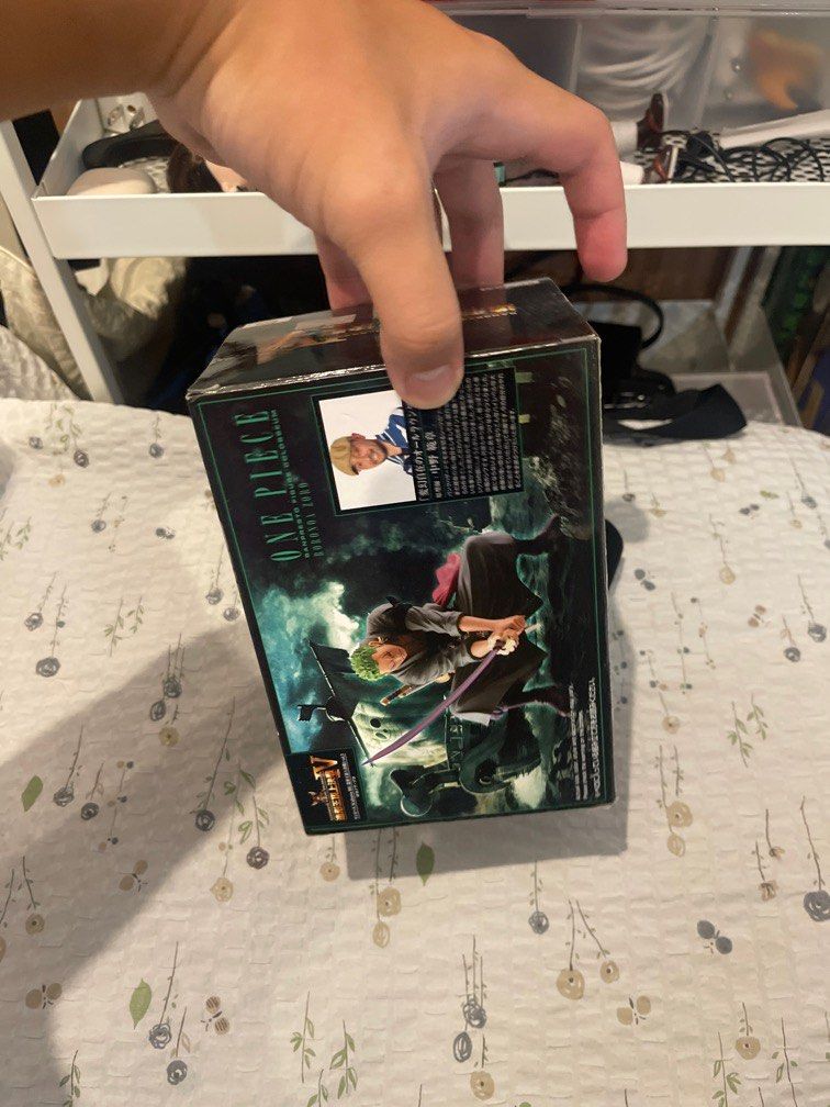 Banpresto Roronoa Zorro (Category: Figurines & Statues) located in Quezon City. Submitted by micorgi (Listing ID 1361613503, Image 3). Description: This item is brand new and sealed, the box condition is 9.5/10.