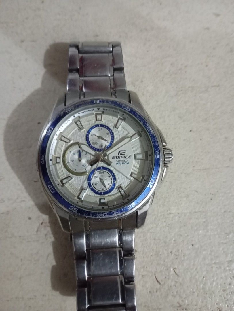 Casio edifice (Category: Men's Watches) located in Las Pinas. Submitted by quick_deals_great_finds2 (Listing ID 1361603028, Image 1). Description: Original good working condition Quartz multifunction with battery 40mm Fits wrist size 7. 5 inches.