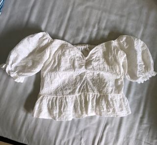 (Category: ) located in . Submitted by shop_aholic (Listing ID 1361598869, Image 1). Description: .