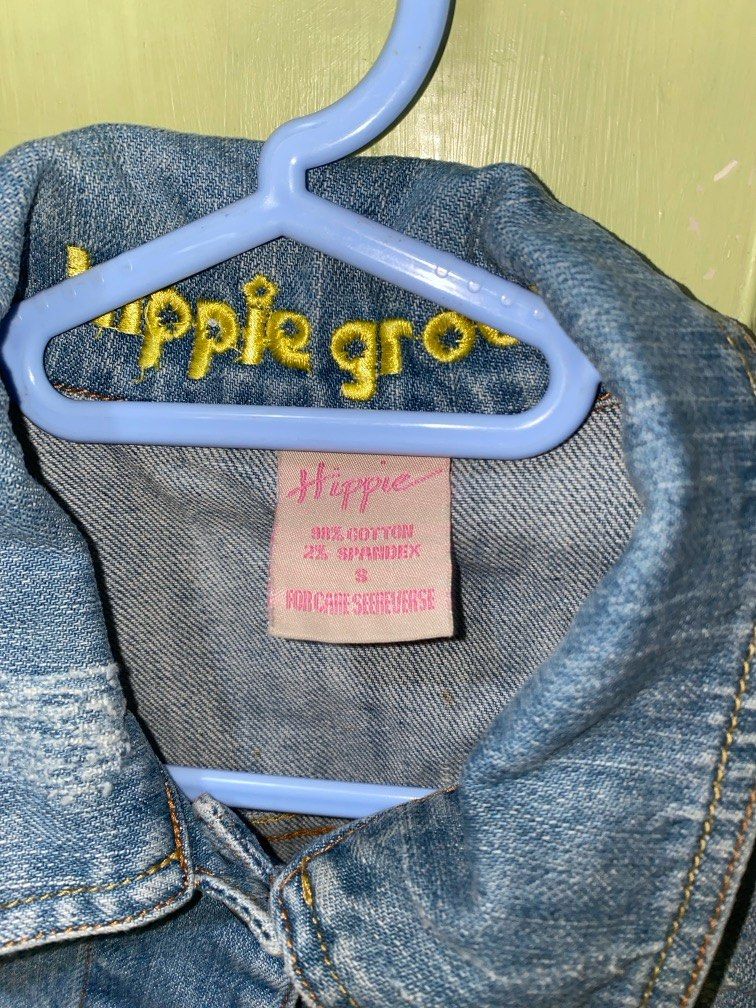 Cropped Denim Jacket (Category: Coats, Jackets and Outerwear) located in Quezon City. Submitted by onlytacci (Listing ID 1361526633, Image 2). Description: .