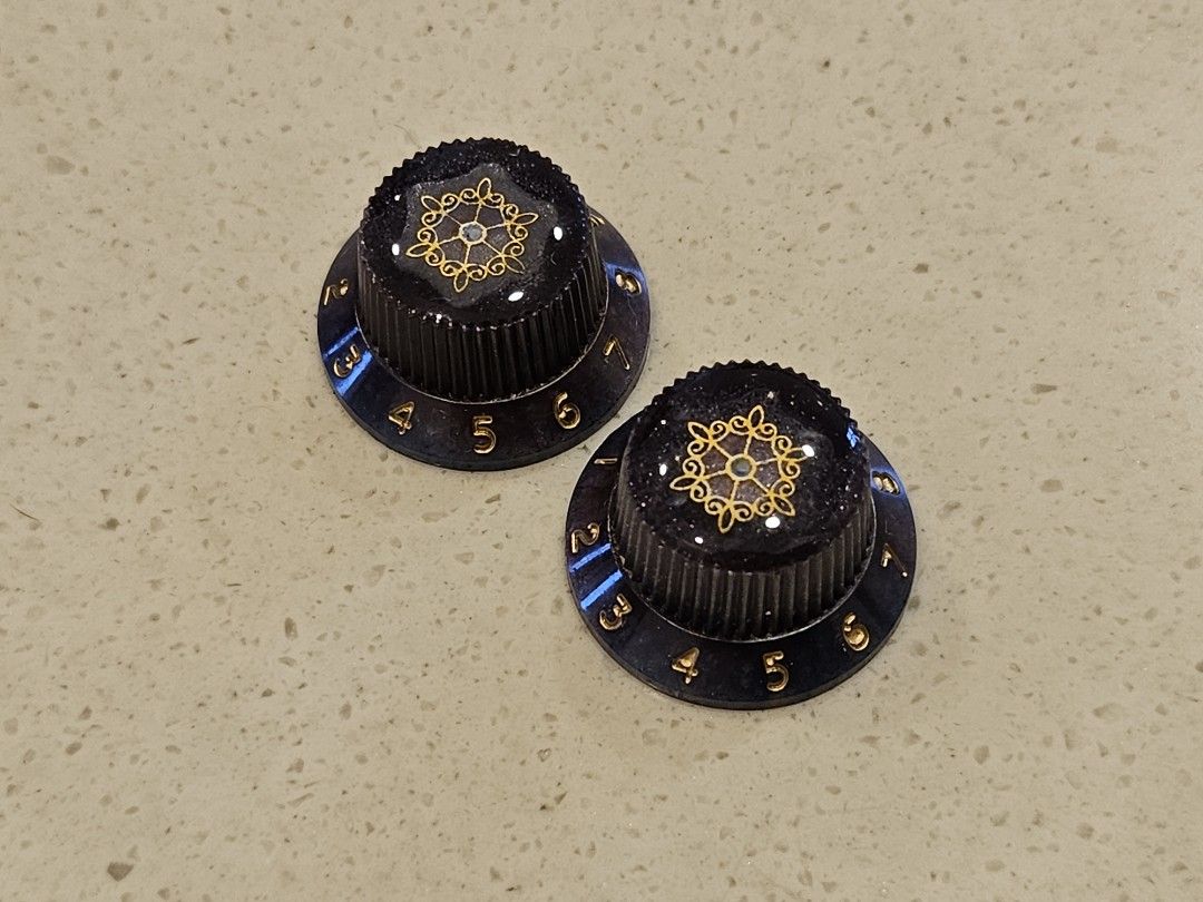 Custom guitar knobs (Category: Music Accessories) located in Singapore. Submitted by annabellekhooweien (Listing ID 1361492141, Image 3). Description: made by me. fits 6mm pots..