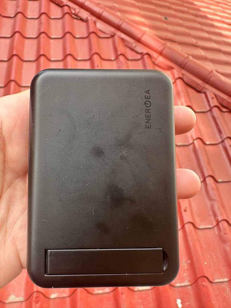 ENERGEA Magpac Mini 10000mah (Category: Batteries & Power Banks) located in Pasay City. Submitted by treajo (Listing ID 1361626392, Image 3). Description: -bought 2k+ -decluttering -negotiable price for sure buyer .