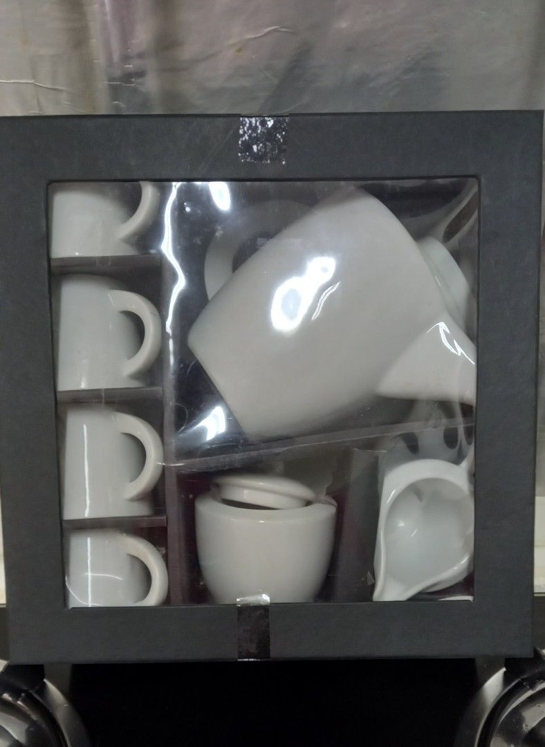 Gourdo's teapot set (Category: Coffee & Tea Tableware) located in Manila. Submitted by miss66449 (Listing ID 1361548656, Image 1). Description: ceramic teapot, milk & sugar jar, with teacups. never use, kept in cabinet. rfs: moving out , I still have other teacup set..