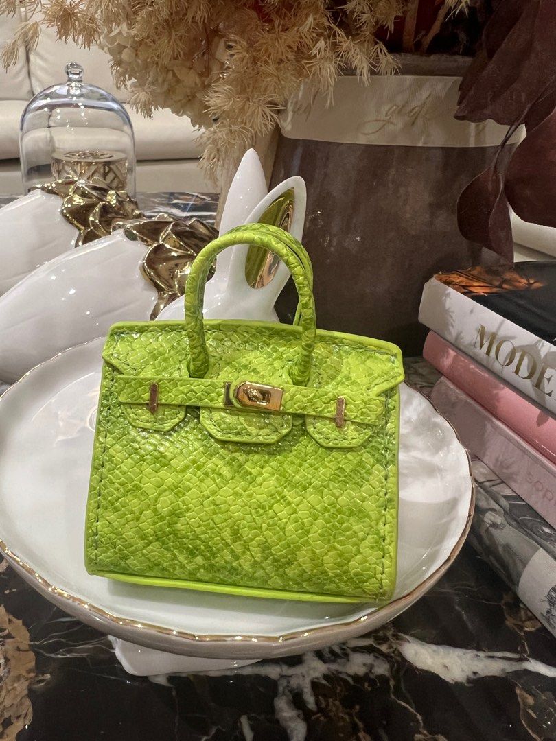Hermes bag charm (Category: Luxury Bags & Wallets) located in Manila. Submitted by chaitheexplorer (Listing ID 1361602205, Image 1). Description: .
