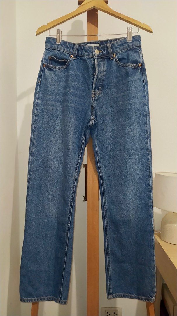 H&M 90’s Straight Jeans (Category: Jeans) located in Quezon City. Submitted by maychamatcha (Listing ID 1361569992, Image 2). Description: Used once only! Fits 28-29 Authentic Bought from Zalora Rfs: doesn’t fit me na/big on me.
