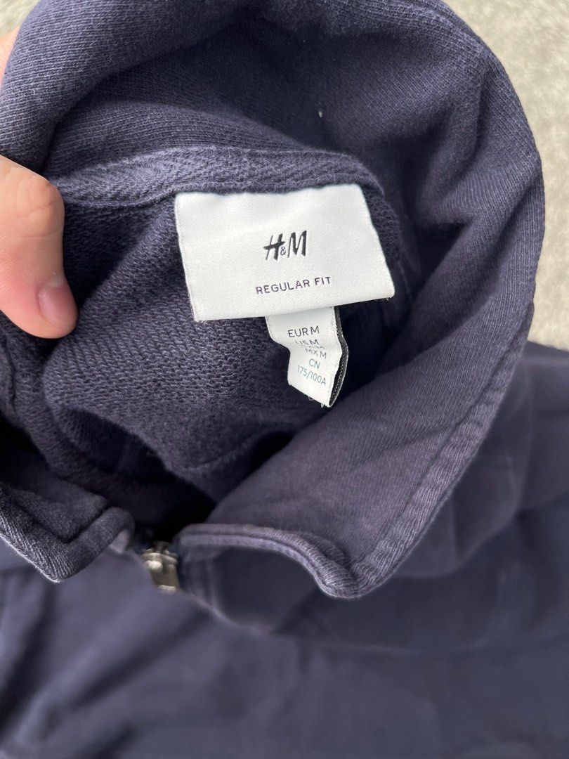 H&M half zip long sleeve (Category: Coats, Jackets and Outerwear) located in Makati City. Submitted by kinglanonte (Listing ID 1361517904, Image 2). Description: H&M half zip long sleeve (M) navy blue 8/10 condition 8/10 color rate issue: small pinholes but unnoticeable when worn.