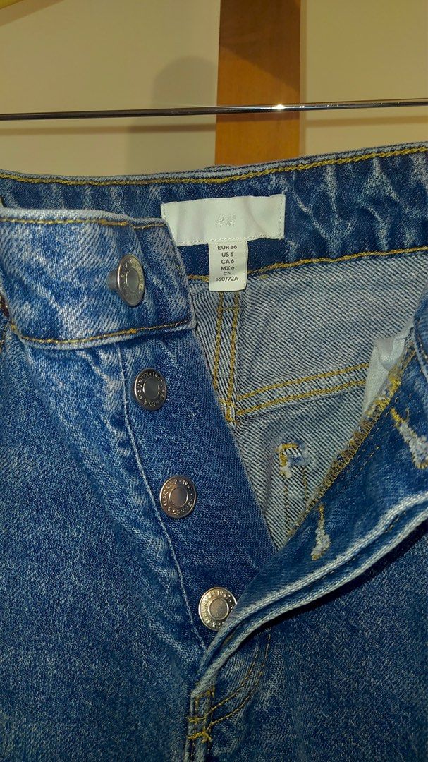 H&M Straight High Jeans (Category: Jeans) located in Quezon City. Submitted by maychamatcha (Listing ID 1361569810, Image 3). Description: Used once only! Fits 28-29 Authentic Bought from Zalora Rfs: doesn’t fit me na/big on me.