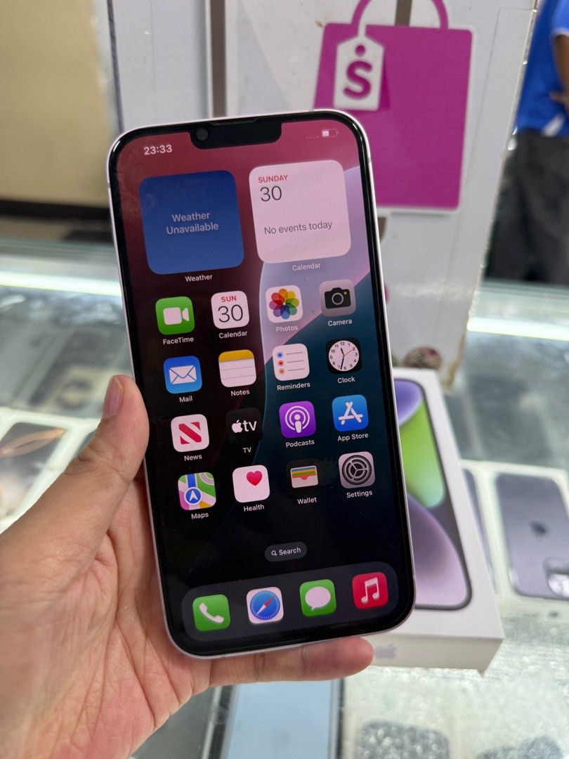 iphone 14plus 128gb 2ndhand (Category: iPhone 14 Series) located in Cainta. Submitted by vine_gadget_shop (Listing ID 1361608005, Image 2). Description: iphone 14plus 128gb 2ndhand factory unlock ntc variant with box and cord replaced pick up store greenhills shopping center we accept trade in we accepy credit card and ggives installment we do cod and door to door we ship nationwide for fast transaction call 09277368323 look for vine visit my fb 